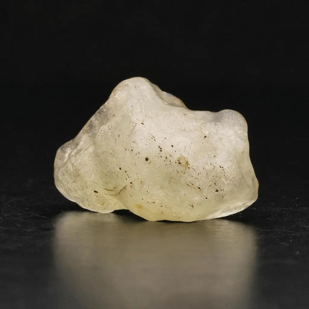 4 gram Libyan Desert Glass: A Touch of the Extraterrestrial