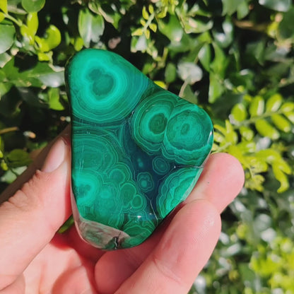 Polished Malachite: Unleash Inner Power